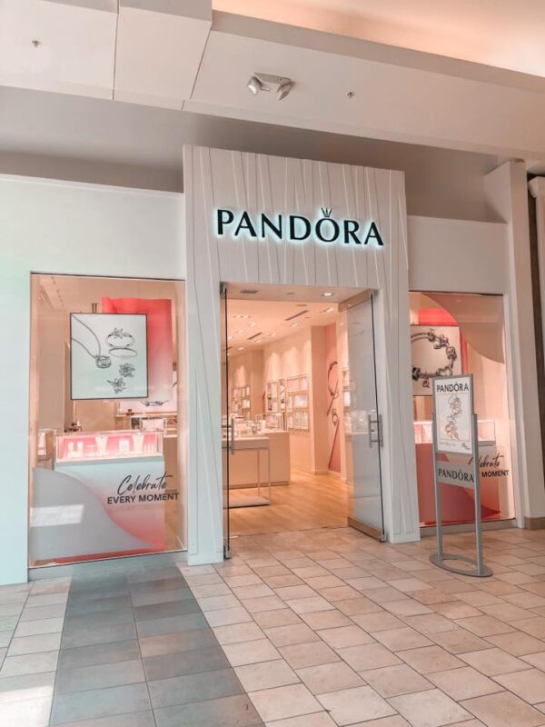 Pandora Store – image